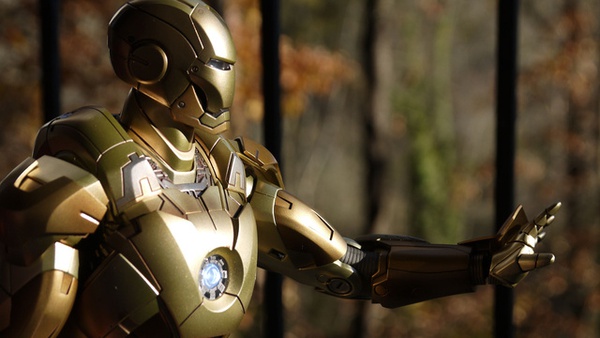Chiêm ngưỡng mô hình Iron Man mạ vàng "kịch độc" 6