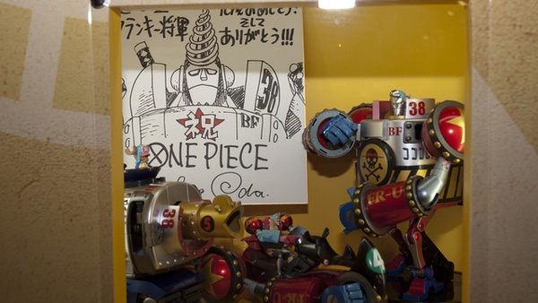 Các món đồ chơi "kịch độc" trong Festival truyện tranh tại Nhật 1