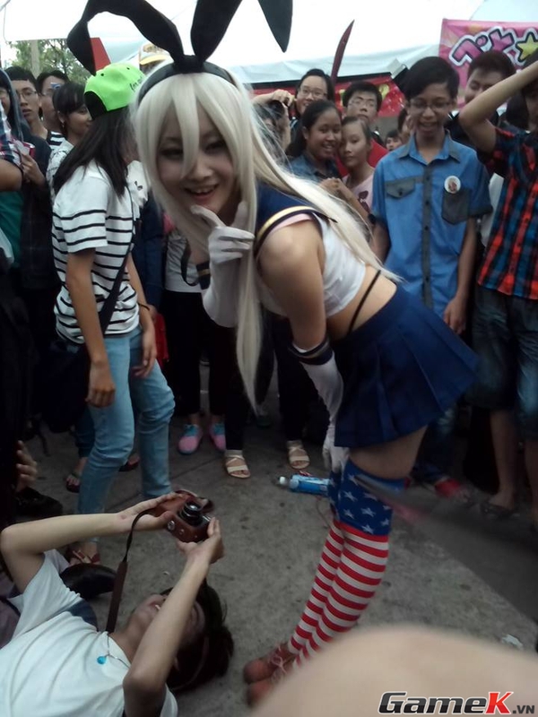 Cô gái Nhật gây "bỏng mắt" tại lễ hội cosplay Việt Nam 14