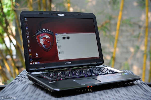 Cận cảnh laptop chơi game cực mạnh MSI GT70 Dominator Pro tại Việt Nam 1