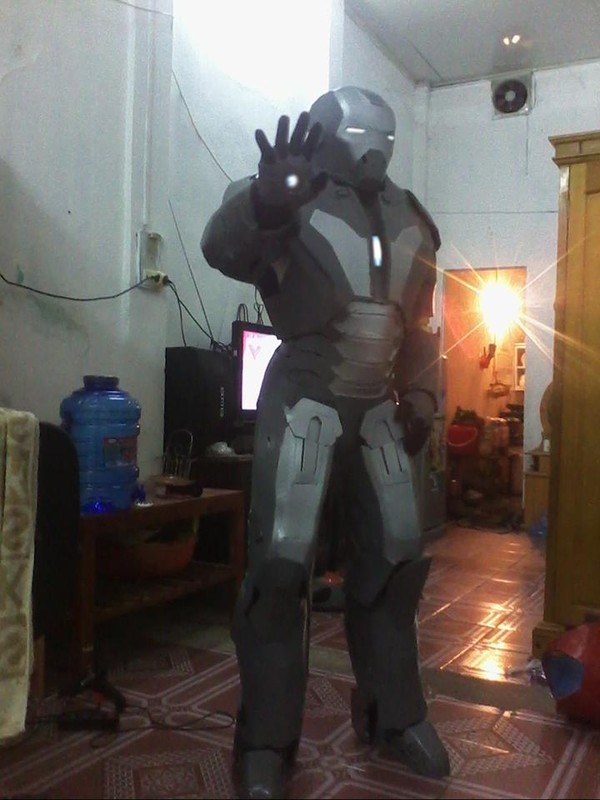 Choáng với bộ cosplay Iron Man tự làm của người Việt 7