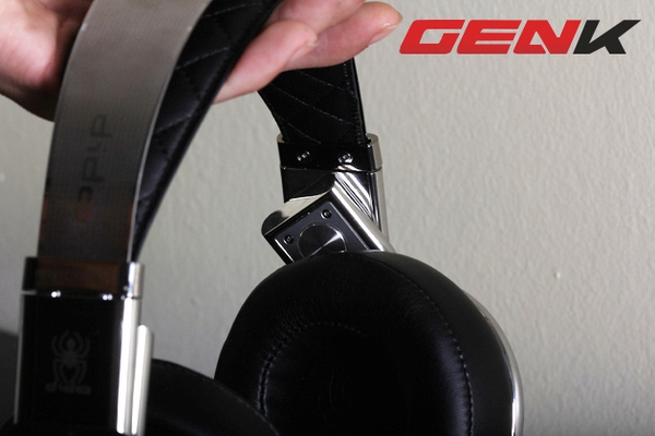 “Đập hộp” tai nghe cực đẹp hợp với game thủ 7
