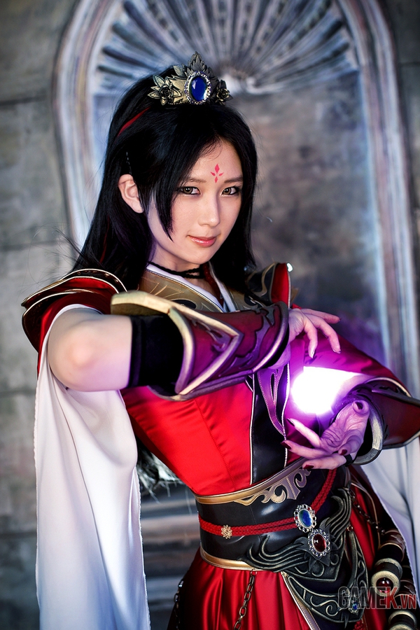 Những bộ cosplay sexy của các game online nổi tiếng thế giới 33