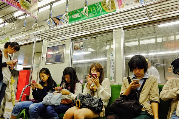 Liệu game mobile có cứu được ngành game Nhật Bản? 2
