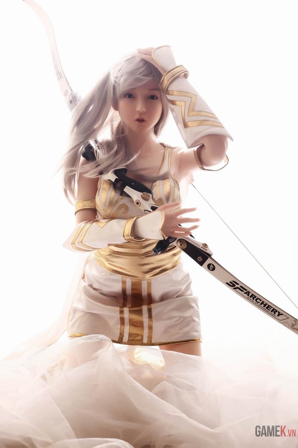 Ngắm nhìn vẻ sexy của "búp bê tình yêu" khi cosplay 30