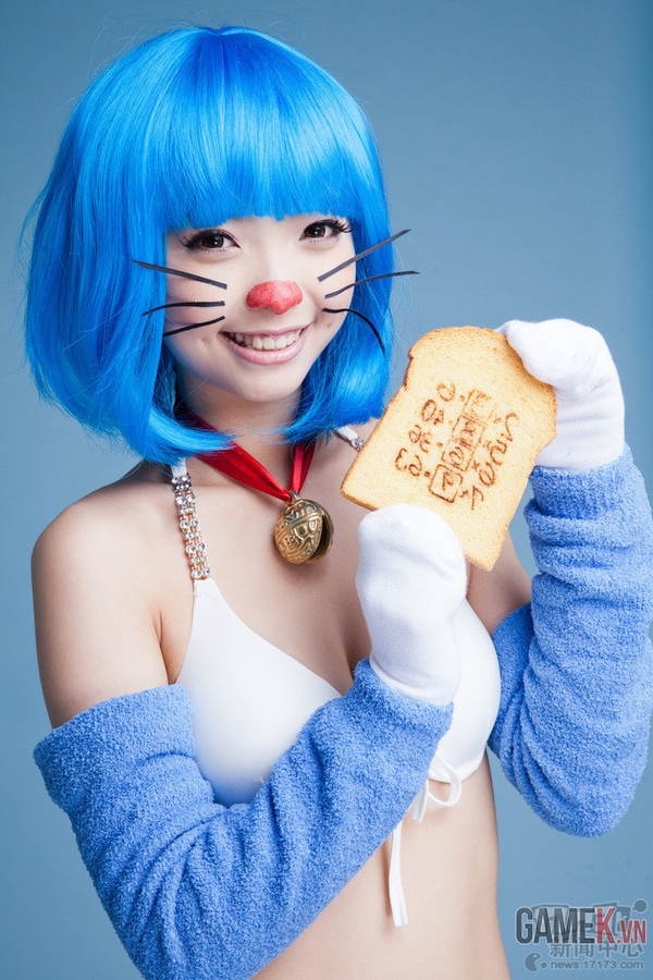 Cosplay mèo máy Doraemon phiên bản người đẹp 2