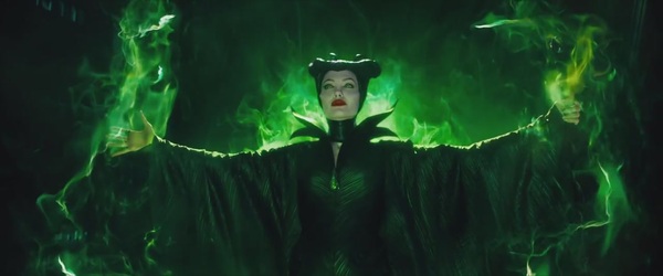 Phim cổ tích Maleficent nhưng "đánh nhau" như Lord of the Rings 5