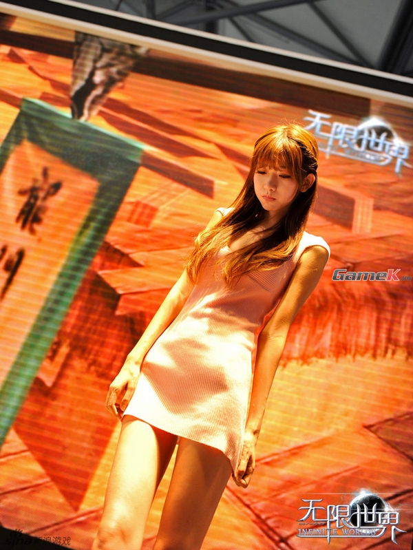 Trần Tiêu - Showgirl 9x đẹp nhất ChinaJoy 2013 29