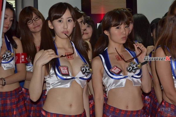 Muôn vẻ dễ thương của các showgirl tại Tokyo Game Show 2013 4
