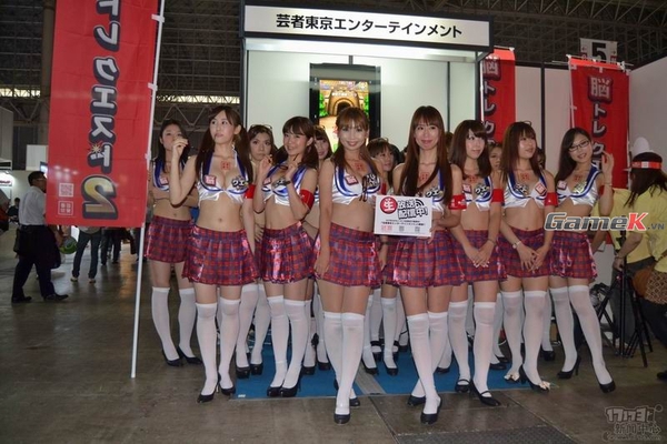 Muôn vẻ dễ thương của các showgirl tại Tokyo Game Show 2013 37