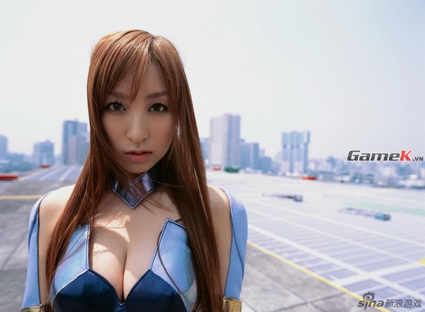 Không thể rời mắt khỏi bộ cosplay quá mực sexy của Aya Kiguchi 11