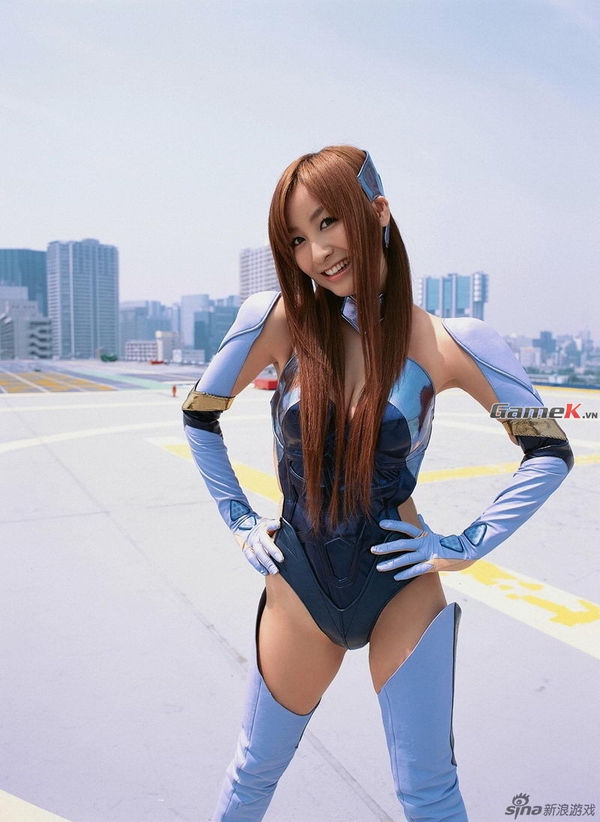Không thể rời mắt khỏi bộ cosplay quá mực sexy của Aya Kiguchi 36