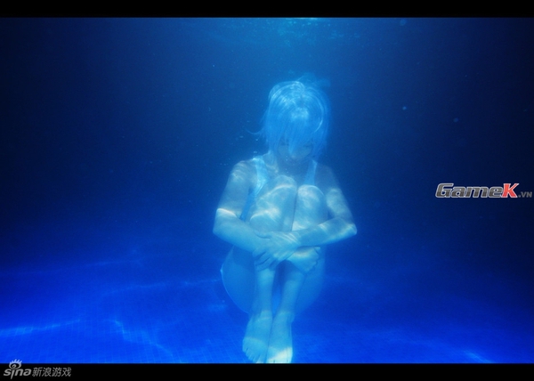 Bộ ảnh cosplay lung linh dưới nước về Rei Ayanami 4
