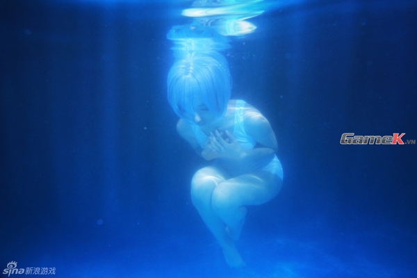 Bộ ảnh cosplay lung linh dưới nước về Rei Ayanami 9
