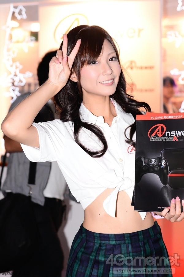 Nhìn lại những showgirl ăn ảnh nhất TGS 2013 5