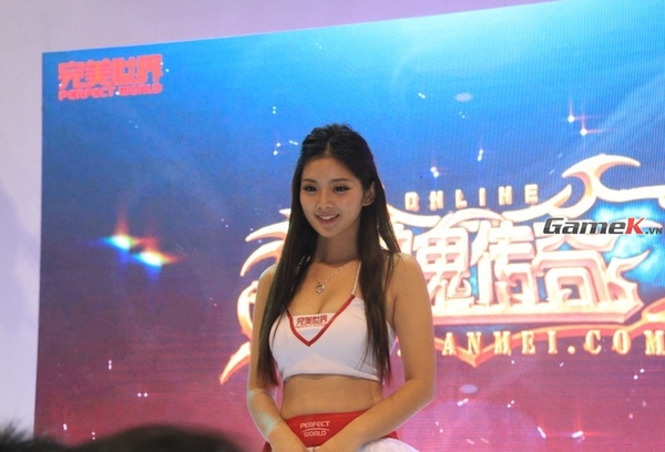 Nhìn lại những showgirl xinh đẹp tại ChinaJoy 2013 26