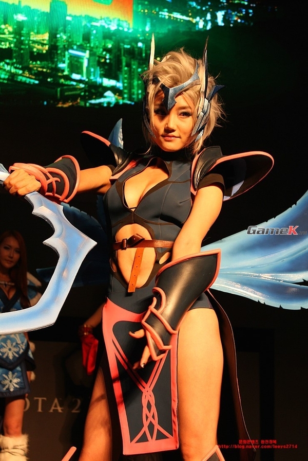 Các bộ cosplay DOTA 2 cực chất tại G-Star 2013 24