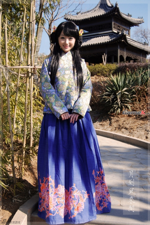 Vẻ đẹp cổ trang của Hồ Bách trong những bộ Hán phục 8