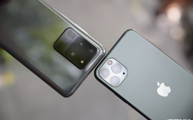 Galaxy S20 Ultra quyết đấu iPhone 11 Pro Max: ai hơn ai thua trong cuộc đua trải nghiệm? Galaxy S20 Ultra quyết đấu iPhone 11 Pro Max: ai hơn ai thua trong cuộc đua trải nghiệm?