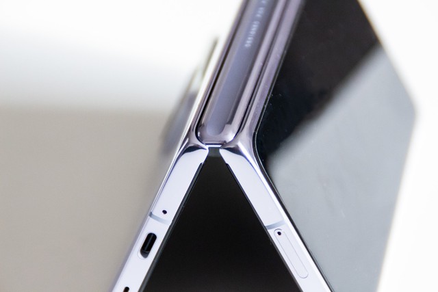 OPPO Find N ra mắt: Thiết kế giống Galaxy Z Fold3 nhưng tối ưu hơn, nếp gấp màn hình gần như không có, giá chỉ từ 28 triệu đồng - Ảnh 3.