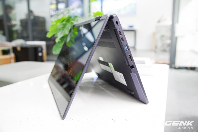 Cận cảnh ASUS ExpertBook B5 OLED Series: Mỏng nhẹ cao cấp, màn hình sống động, nhiều tính năng bảo mật cùng nâng cấp ấn tượng - Ảnh 19. Cận cảnh ASUS ExpertBook B5 OLED Series: Mỏng nhẹ cao cấp, màn hình sống động, nhiều tính năng bảo mật cùng nâng cấp ấn tượng - Ảnh 19.