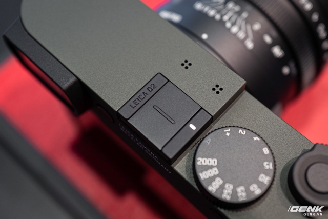 Trên tay máy ảnh cao cấp Leica Q2 Reporter: Phiên bản đặc biệt với vỏ xanh olive và bọc sợi Kevlar - Ảnh 10.