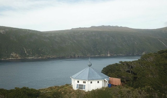 Learn about the lighthouse San Juan de Salvamento located at the end of the world - Photo 1.