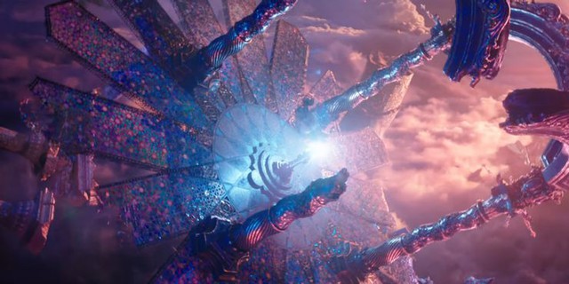 Soi trailer mới của Doctor Strange 2: Cuộc hội ngộ của các biến thể Strange từ những thực tại khác, Scarlet Witch sẽ vào vai phản diện để cứu con? - Ảnh 9. Soi trailer mới của Doctor Strange 2: Cuộc hội ngộ của các biến thể Strange từ những thực tại khác, Scarlet Witch sẽ vào vai phản diện để cứu con? - Ảnh 9.