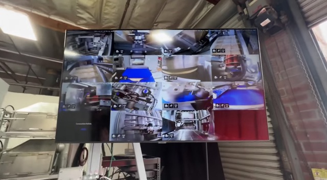 Cựu kỹ sư SpaceX mở nhà hàng pizza di động với "đầu bếp" robot - Ảnh 5. Cựu kỹ sư SpaceX mở nhà hàng pizza di động với "đầu bếp" robot - Ảnh 5.