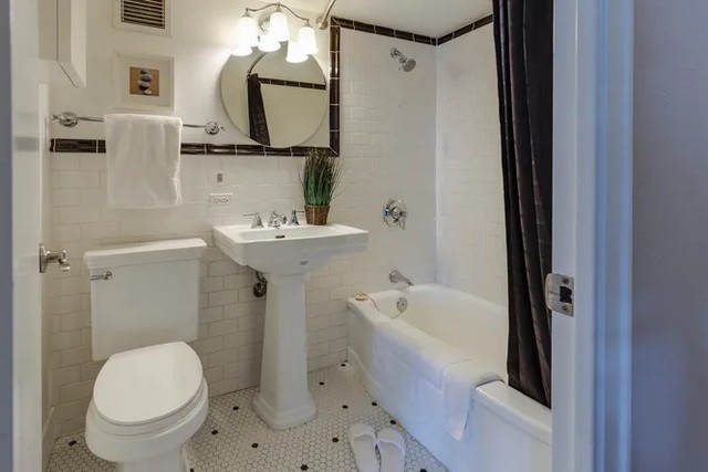 Những nơi trong phòng tắm thường xuyên bị bỏ quên khi dọn dẹp - 10 người thì đến 9 mắc lỗi - Ảnh 5.