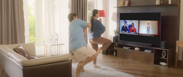 Chỉ là MV quảng cáo TV nhưng lại tràn đầy ý nghĩa như thế này, bảo sao ai cũng mê - Ảnh 3. Chỉ là MV quảng cáo TV nhưng lại tràn đầy ý nghĩa như thế này, bảo sao ai cũng mê - Ảnh 3.
