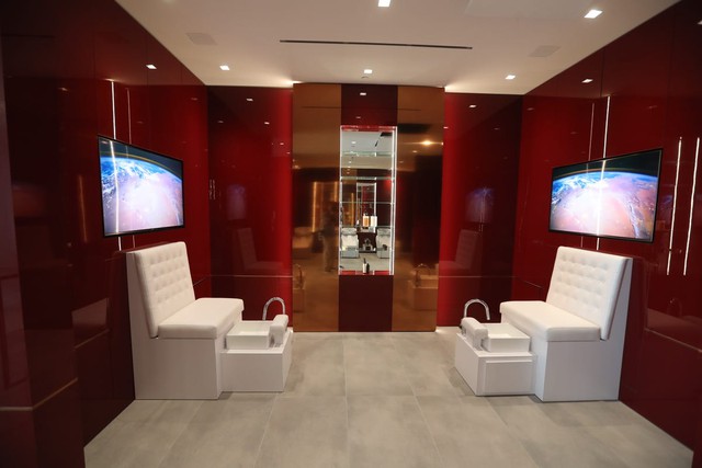 Bên trong siêu dinh thự gần 10.000 m2 của Los Angeles, được niêm yết 295 triệu USD và sắp đấu giá - Ảnh 9. Bên trong siêu dinh thự gần 10.000 m2 của Los Angeles, được niêm yết 295 triệu USD và sắp đấu giá - Ảnh 9.