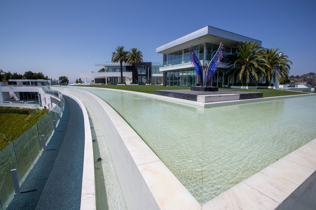 Bên trong siêu dinh thự gần 10.000 m2 của Los Angeles, được niêm yết 295 triệu USD và sắp đấu giá - Ảnh 22.