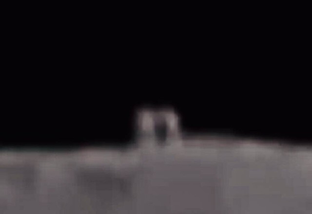 Tàu Mặt Trăng của Trung Quốc vừa phát hiện ra một &quot;Túp lều bí ẩn&quot; ở phía xa của Mặt trăng - Ảnh 2.