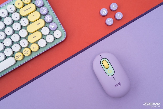 Trên tay bàn phím cơ và chuột Logitech POP: Thiết kế siêu trẻ trung, nút Emoji, kết nối nhiều thiết bị - Ảnh 1. Trên tay bàn phím cơ và chuột Logitech POP: Thiết kế siêu trẻ trung, nút Emoji, kết nối nhiều thiết bị - Ảnh 1.