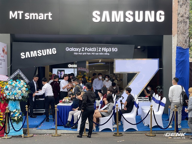 Khai trương các cửa hàng cao cấp của Samsung: Chuỗi cửa hàng ủy quyền cao cấp đạt tiêu chuẩn toàn cầu - Ảnh 3.