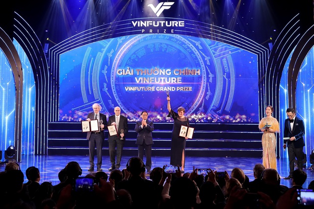 Công trình nghiên cứu vắc-xin mRNA nhận giải cao nhất, 3 triệu USD tại lễ trao giải khoa học VinFuture - Ảnh 1.
