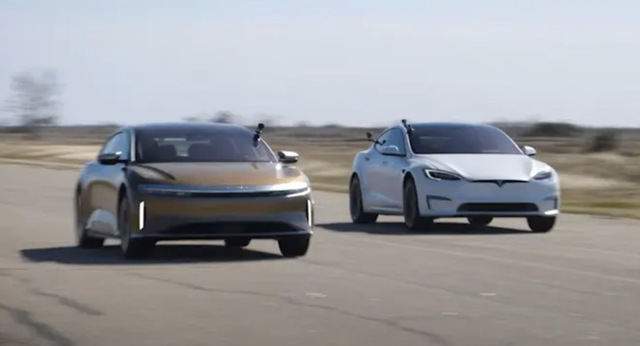 Xem Lucid Air Dream Edition P đối đầu Tesla Model S Plaid trong cuộc drag race kịch tính - Ảnh 1. Xem Lucid Air Dream Edition P đối đầu Tesla Model S Plaid trong cuộc drag race kịch tính - Ảnh 1.