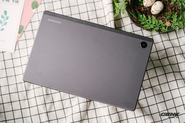 Đập hộp Samsung Galaxy Tab A8: Máy tính bảng 10.5 inch tầm trung, hoàn thiện kim loại, hướng tới học tập và giải trí tại nhà - Ảnh 6.