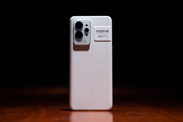 realme GT2 Pro ra mắt: Thiết kế thân thiện môi trường, Snapdragon 8 Gen 1, có camera hiển vi như Find X3 Pro, giá từ 13.2 triệu đồng - Ảnh 2.
