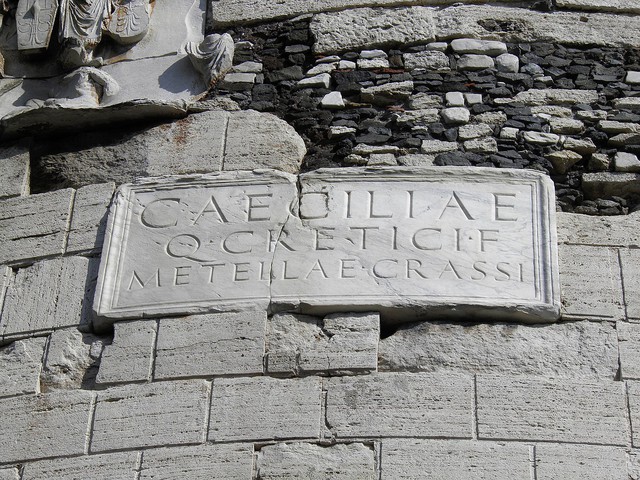 The noblewoman's crypt provides evidence explaining the durability of ancient Roman concrete - Photo 5.