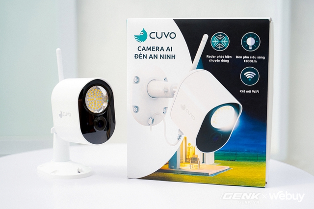 Try AI CUVO: Made in Vietnam security camera, combine headlights and sirens, save videos for free, intelligent motion detection, book early for an instant discount of 1 million - Photo 1.