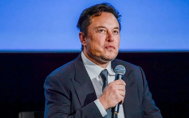 Elon Musk lập khảo sát giữa bão tranh cãi: Từ chức CEO Twitter hay không? - Ảnh 1.