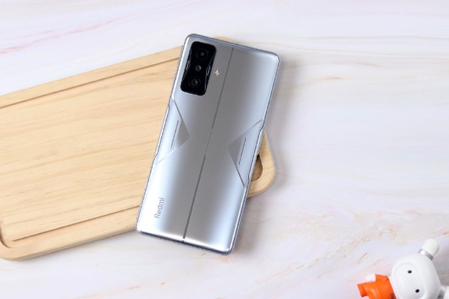 Redmi K50 Gaming ra mắt: Snapdragon 8 Gen 1 đi kèm tản nhiệt xịn, sạc nhanh 120W, có phiên bản Mercedes AMG giới hạn, giá từ 11.8 triệu đồng - Ảnh 1.