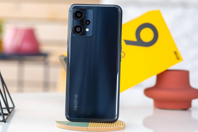 Realme 9 Pro + ra mắt: Camera dùng cảm biến của OPPO Find X5, Snapdragon 695, sạc nhanh 60W, giá 7,5 triệu đồng - Ảnh 2.
