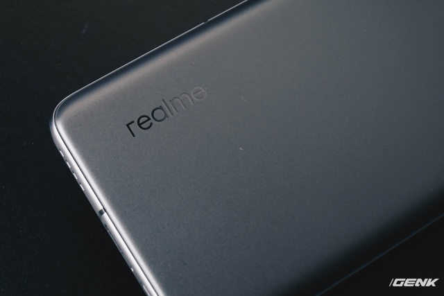 Trên tay realme GT2 Pro: Flagship đầu tiên của realme với chip Snapdragon 8 Gen 1 [HOT]