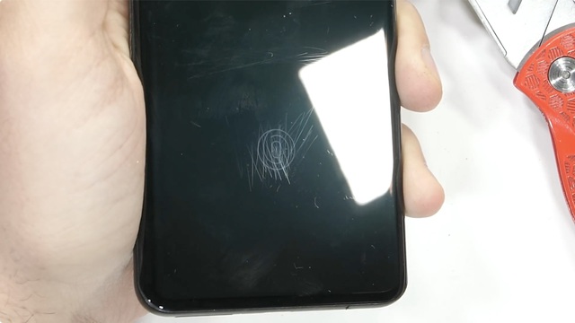 Thử độ bền của OnePlus 10 Pro và cái kết: Dễ vỡ và dễ vỡ, rơi nhẹ - Ảnh 7.