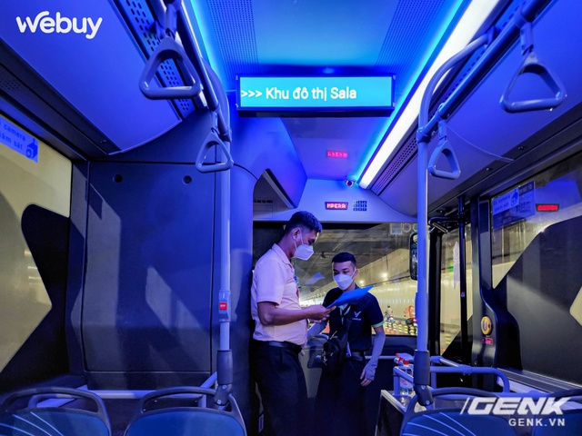 Give 7K to experience Saigon's first electric bus: There's wifi, fully used USB charging port, bonus with lots of commendable utilities - Photo 15.