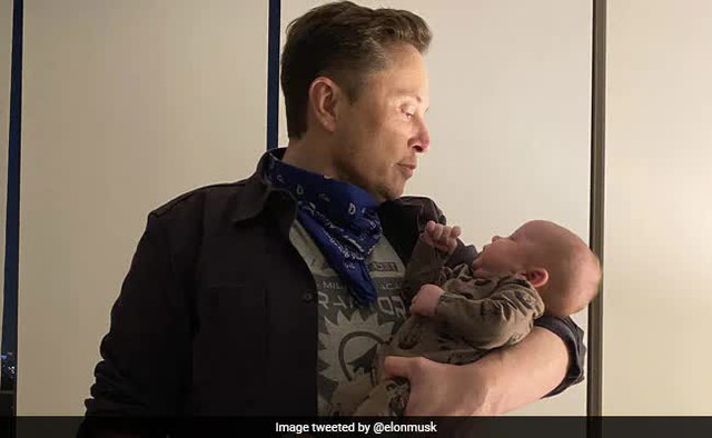 Elon Musk and his girlfriend Grimes welcome their second child, a girl named Y - Photo 2.