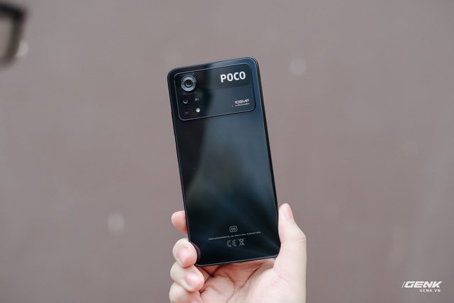 Trên tay POCO X4 Pro 5G: Phiên bản đổi tên của Redmi Note 11 Pro 5G nhưng có giá rẻ hơn tới vài triệu - Ảnh 3.